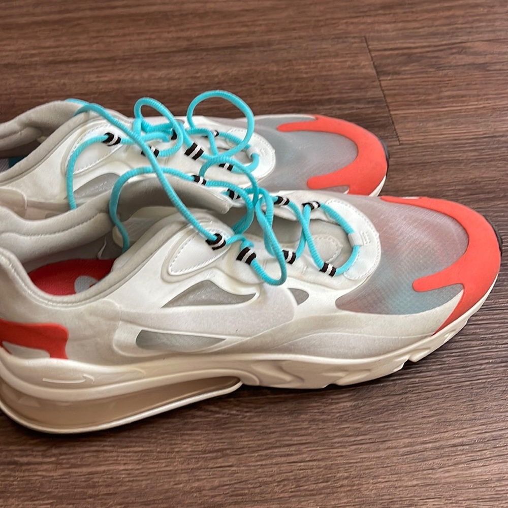Air Max 270